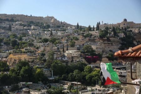 فيديو وصور| محاصرة حي البستان في سلوان- القدس للإخلاء وهدم منازل