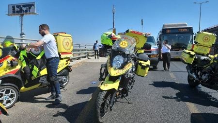 إصابة عاملين في ورشتي عمل بحيفا وزيمر