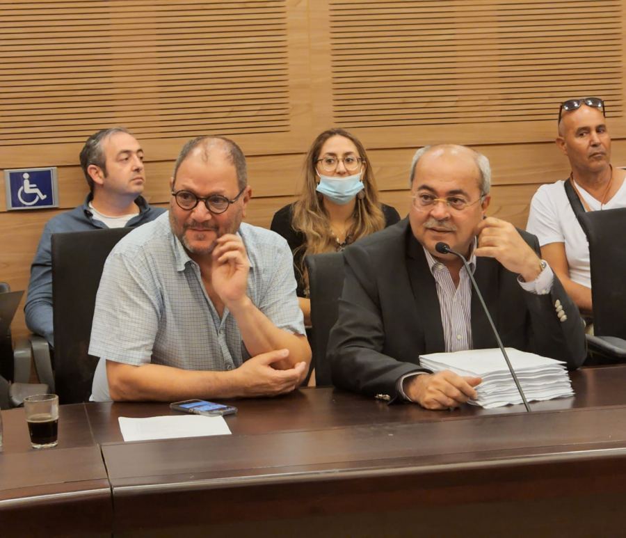 10 الاف تحفظ على قانون حلّ الكنيست