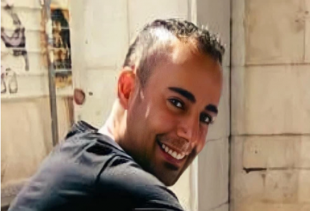 مصرع شاب مقدسي اثر طعنه في بيت عزاء بالعيزرية