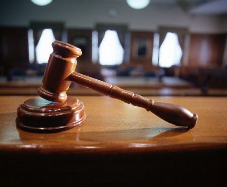 الرينة: اتّهام مواطن بتهديد مساعِدة في حضانة زوجته