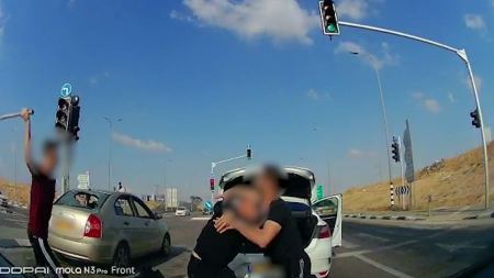 النقب : الشرطة تقبض على مشتبهين بالاعتداء على شخص |صور