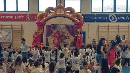 الروضات في المغار يحتفلون بيوم الطّفل العالمي