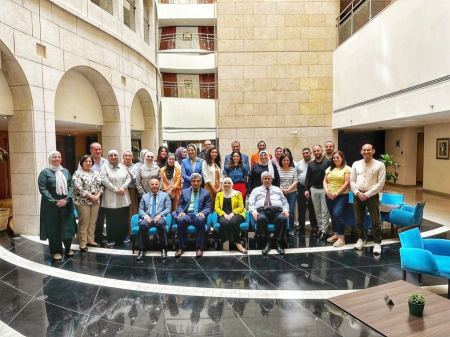 جامعة القدس وجذور للإنماء الصحي والاجتماعي و GAGE الدولي: دورة تدريبية في مجال البحث النوعي الخاص بصحة اليافعين