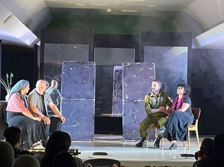 عائد الى حيفا " تعيد المشهد الثقافي الى مدينة الطيرة