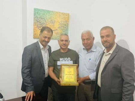 رئيس جمعية خود واعطي رائد دويك يستقبل رئيس لجنة زكاة بيت فجار