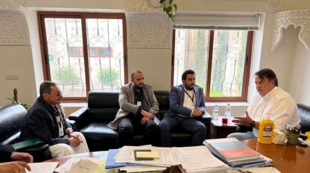 اليمن : المطالبة بتحرك البواخر مباشرة إلى ميناء الحديدة