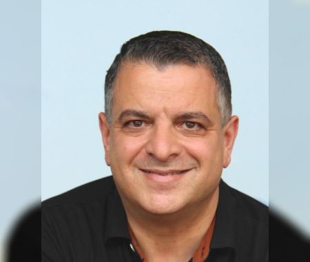 ما هو إجمالي عدد الموظفين العرب الذين يعملون فعلاً في الهايتك؟