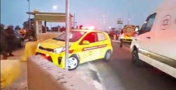 ارتقاء مهدي بيادسة على حاجز رنتيس غرب رام الله