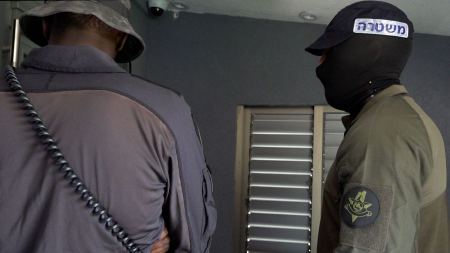 القبض على مشتبهين متلبسين بمحاولة السرقة في منطقة مفاسيرت تسيون بالقدس