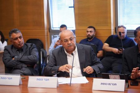 بمبادرة الطيبي: جلسة مستعجلة لتوفير الدعم النفسي للأطفال في ظل تفشّي العنف والجريمة في المجتمع العربي