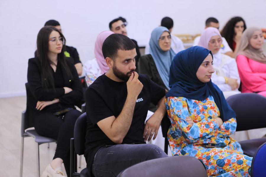 دورة تاهيل للمقبلين على الزواج .