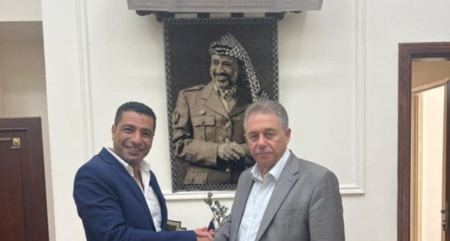 رئيس الجالية الفلسطينية في مدينة بريمن يلتقي السفير أشرف دبور