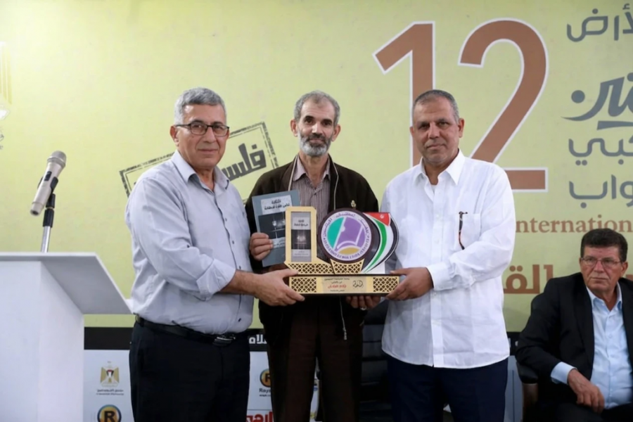 متنفَّس عبرَ القضبان (188)
