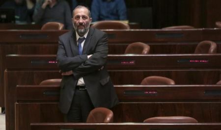 20% ليانوح جت , و23% لكسرى سميع
