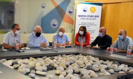 وفد بلدية نوف هجليل في زيارة إلى المركز الطبيّ باده - بوريا.