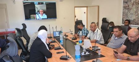 نواب القائمة العربية الموحدة يجتمعون مع رؤساء السلطات العربية البدوية في الشمال