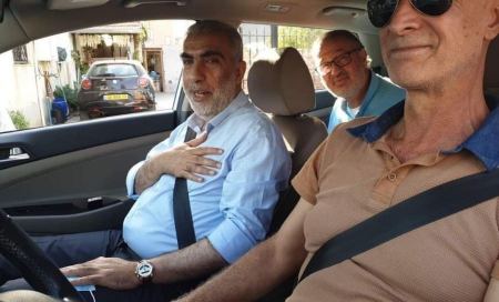 الشيخ كمال الخطيب يصل إلى بلدة كفركنا