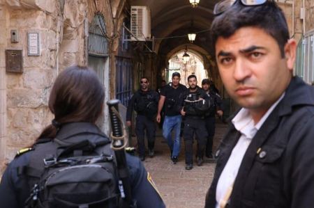 "إعلام" يحذّر من المس بالصحافيين ويطالب بإطلاق سراح الصحافيين المعتقلين