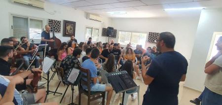 تطلق جوقة سراج عملها الجديد بعنوان "شيوخ الطرب "