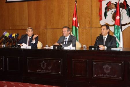 "القدس" محور ندوتين في المركز الثقافي والمكتبة الوطنية شارك بها قرداحي وسعد