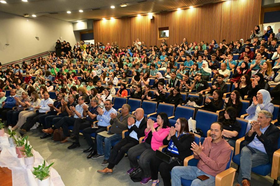 اكثر الاسماء شيوعا في الداخل : ايمان ومحمد ومريم