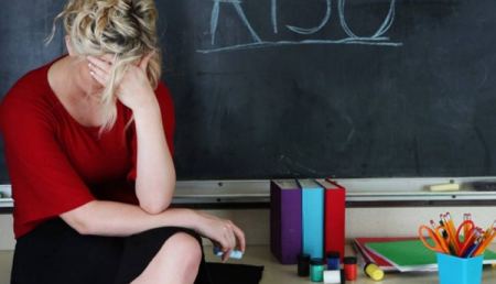 المال يقف عائقا امام حصول طالبة طب على شهادتها الجامعية