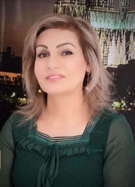 "أدنى من سماء"، مختارات شعرية جميلة، تفيض بالشجن 