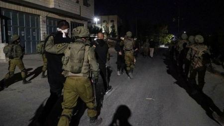 اشتباكات في جنين واعتقالات بالضفة والقدس