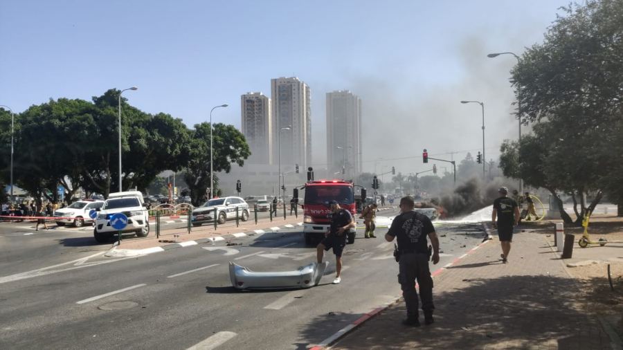 انفجار مركبة في عكا واصابة 3 اشخاص بطبريا ومصرع شخص بمركز البلاد