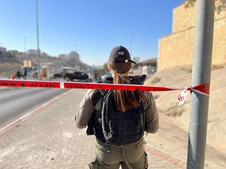  لائحة اتهام ضد ضابط شرطة أطلق رصاصة على فتاة قاصر بالقدس