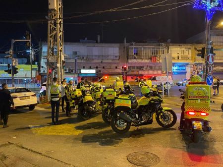 مقتل اريتري باطلاق نار واصابة 12 في تل ابيب وجديدة المكر و10 اصابات بحوادث طرق