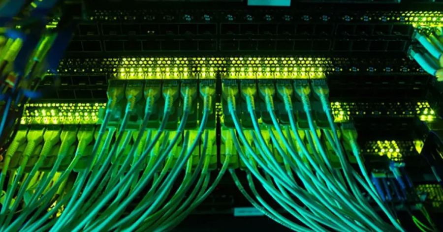 ابتكار جديد للاتصال بالانترنت والتحكم بالأجهزة الذكية بالدماغ