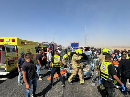شقيب السلام، حادث طرق صعب يؤدي إلى إصابات