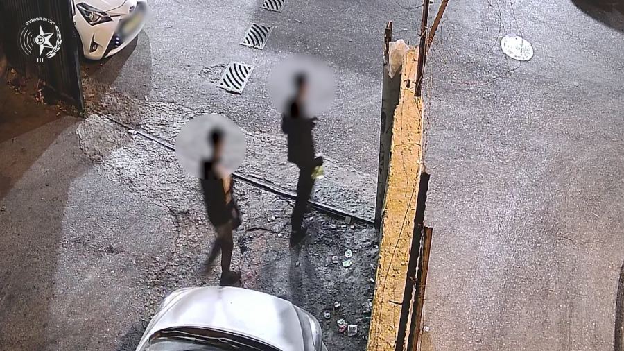 تصريح مدّعٍ ضد 3 قاصرين من القدس بالقاء زجاجة حارقة على مركز شرطة