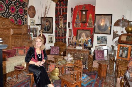 مها السقا كاهنة التراث وسيدته!