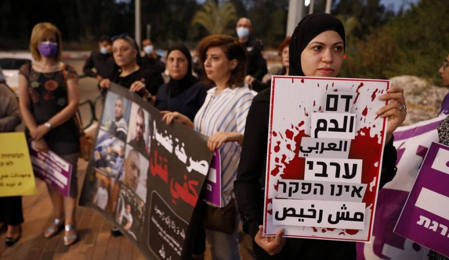 هآرتس: تشكيل فريق من الشاباك لتحديد مدى تدخله في محاربة الجريمة بالداخل