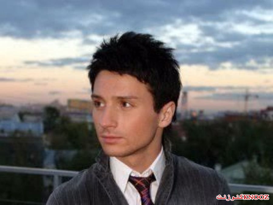 من شرعن فساد السياسيين 