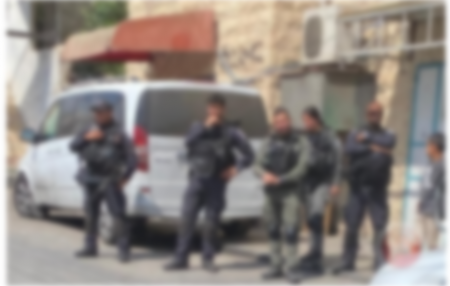 القدس: اعتقال سيدة من بلدة العيسوية"فيديو"