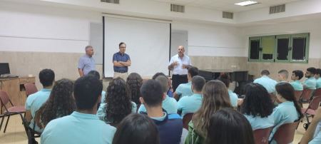 ماطي الناصرة والجليل تطلق دورة لتجهيز طلاب المدارس لعالم الستار آب