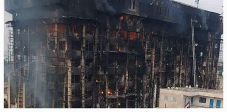 حريق ضخم يلتهم مديرية أمن الإسماعيلية بمصر