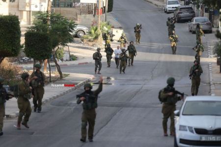 اعتقالات واصابات في الضفة الغربية والقدس