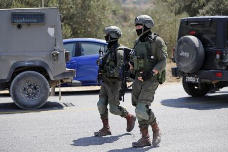 هآرتس: 18 جريمة قتل وإطلاق نار تجاه فلسطينيين بدون مقاضاة أي جندي