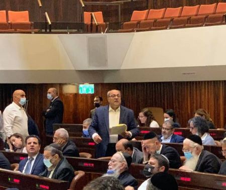 الحكومة تُسقط اقتراح المشتركة بإلغاء كمينتس وسلطة تطوير البدو