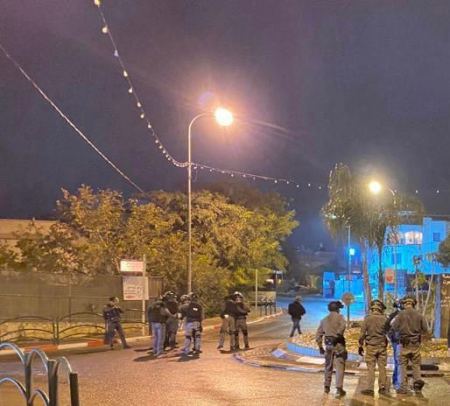 اعتقال 4 مشتبهين من ابطن بحيازة السلاح