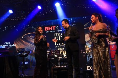 بحضورٍ فني واعلامي تكريم الإعلامية نسرين سروري في تركيا