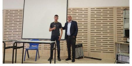 المحامي سليمان الطلقات : يحاضر بمدرسة طوماشن عرعرة النقب