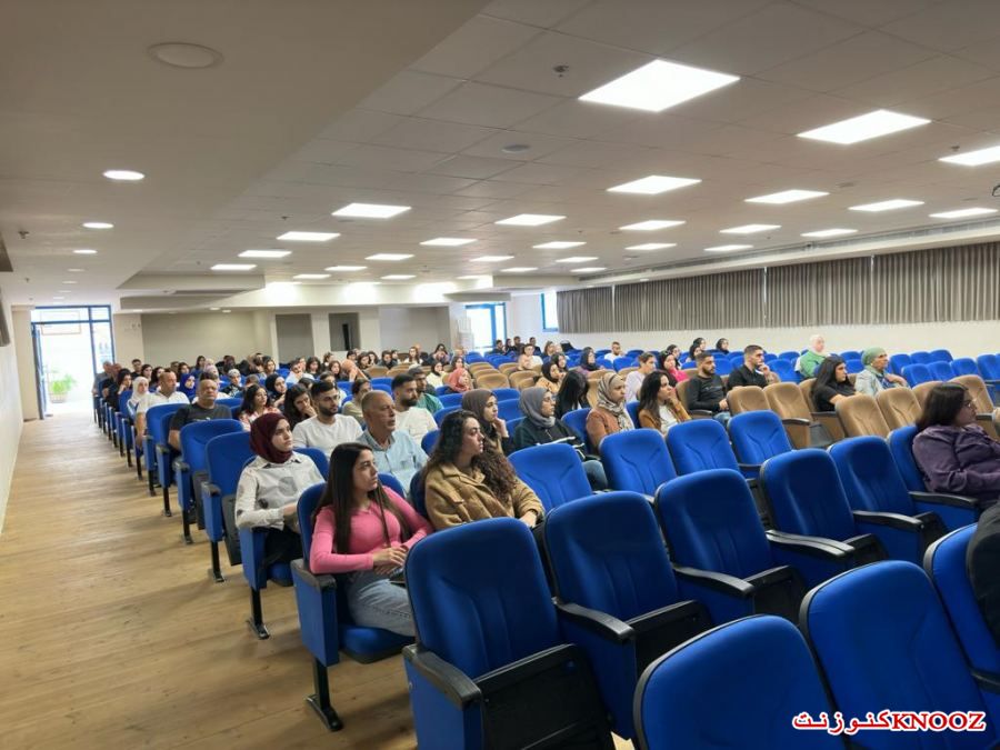 المعالي توزع 100 حاسوب على الطلاب المقبلين على التعليم الأكاديمي في البلاد.