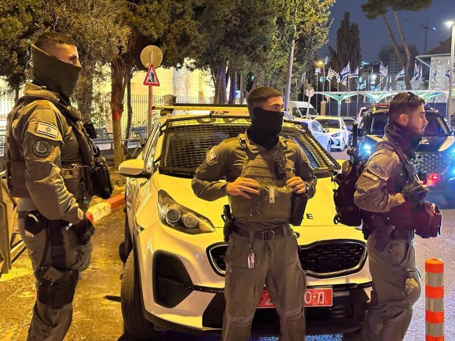 ضبط اسلحة واعتقال مشتبهين في بلدات عربية