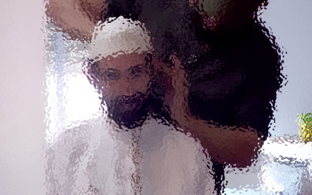 فيديو : يهود يتنكَّرون في هيئة مسلمين للصلاة بالمسجد الأقصى